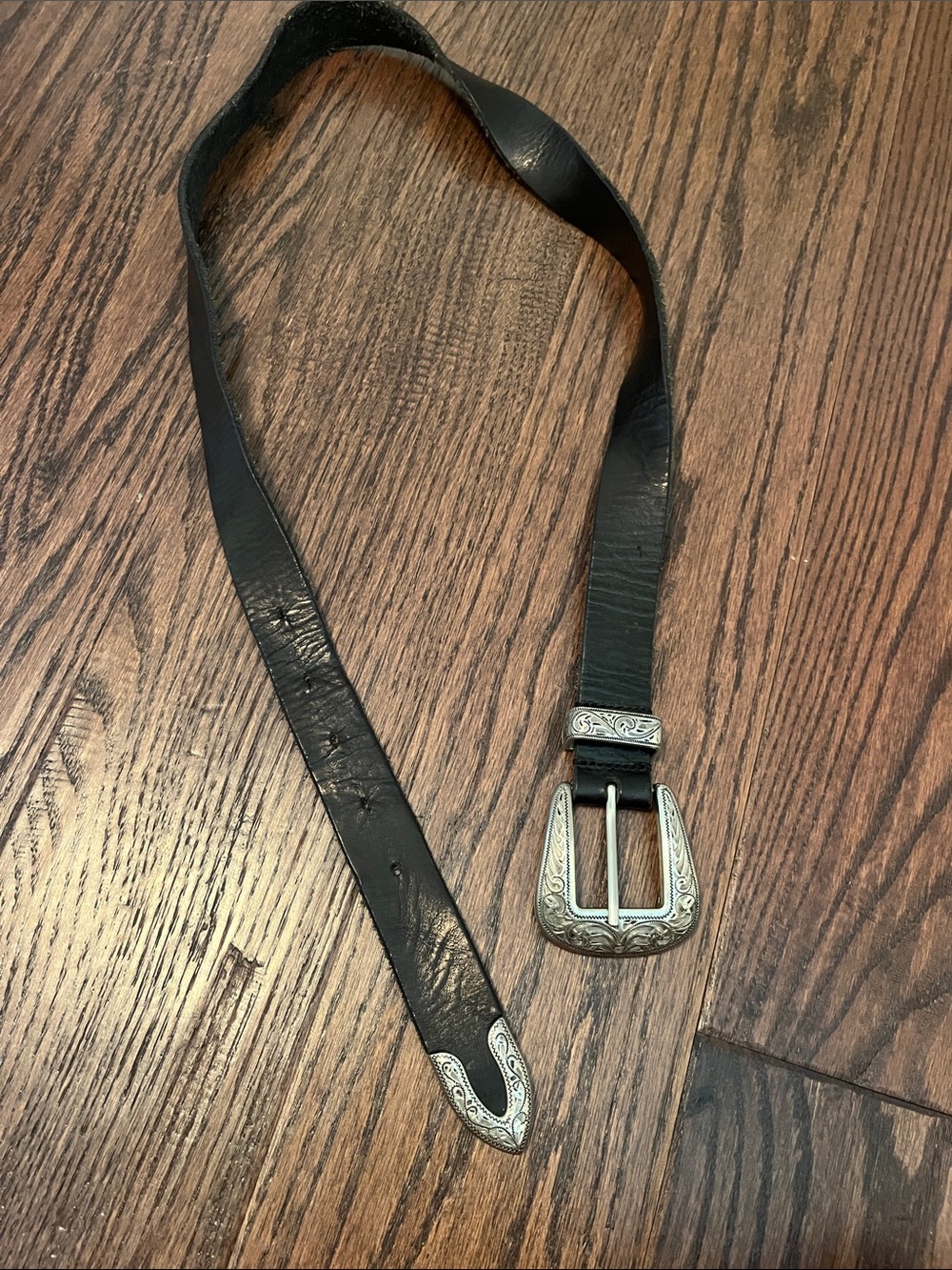 Black Leather Women’s Belt with Decorative Silver-Tone Buckle